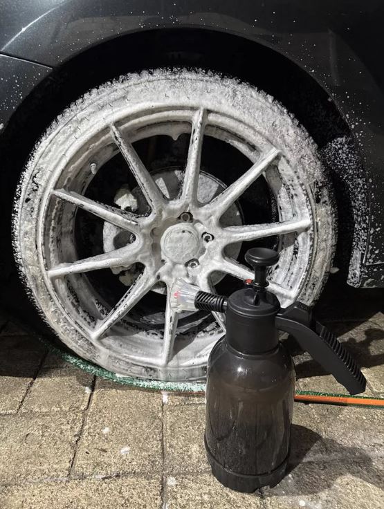 Pulverizador de Espuma 2L FIVGACE – Ahorra Agua, Tiempo y Energía en Cada Lavado 💧⏱️