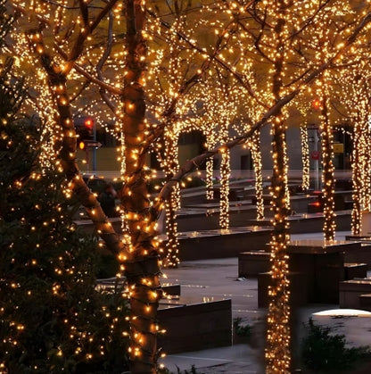 Luces de Navidad, 30M 300LED Luces de Navidad Blanco Cálido, Luces para Árbol de Navidad con Panel Solar, Serie de Luces Impermeables, Cadena de Luces LED para Interior y Exterior, Fiestas, Jardín